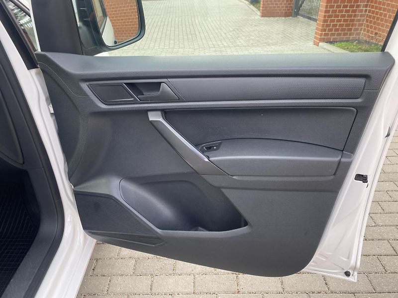 Volkswagen Caddy (2019) 1.2TSi,KLIMA, NAJ.125TIS.KM - fotka 27 z 42
