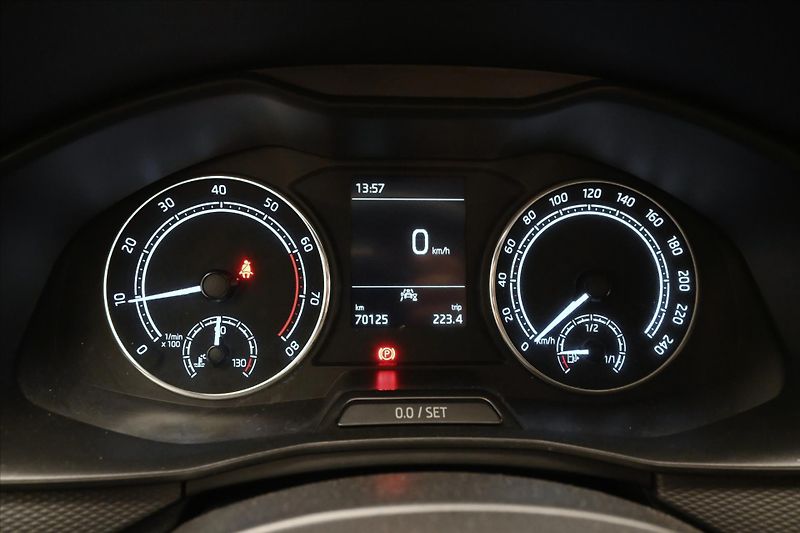 Škoda Kamiq 1,0 TSI 70 kW Tažné zařízení Z - fotka 16 z 31