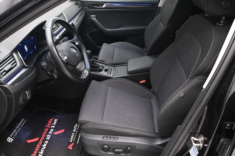 Škoda Superb 2,0 TDI 110 kW DSG Style Záruk - fotka 13 z 32