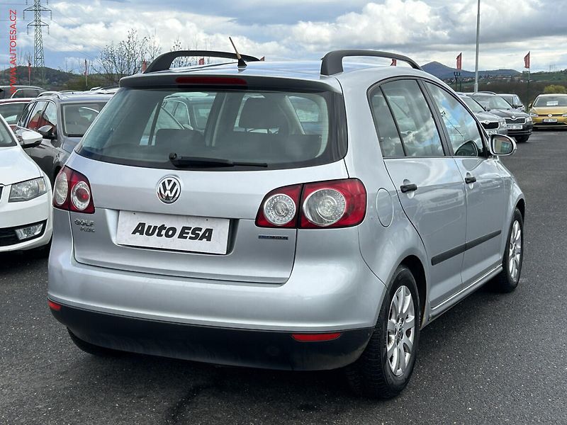 Volkswagen Golf Plus (2008) 1.9TDi, AC, temp - fotka 4 z 14