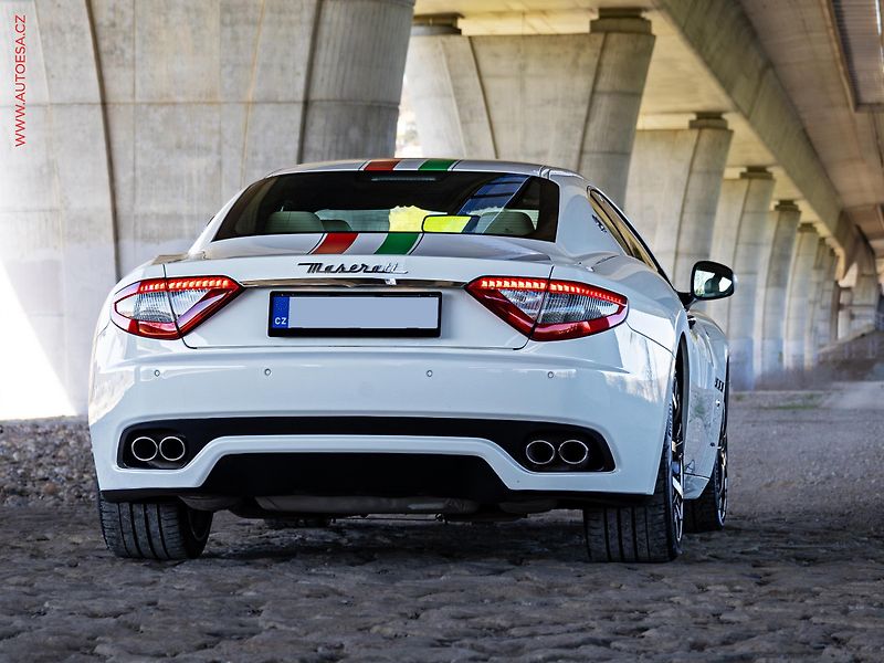 Maserati GranTurismo (2010) 4.7 V8 S Automatic, ČR - fotka 8 z 22