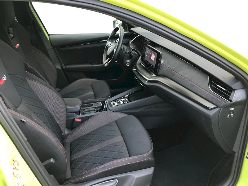Škoda Octavia (2024) RS TS 180/2.0 A7F - fotka 12 z 30