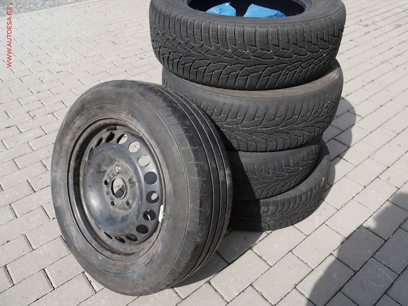 Volkswagen Touran (2006) 1.9TDi, AC, TZ - fotka 16 z 16