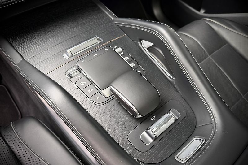 Mercedes-Benz GLS (2022) GLS 400d 4Matic AMG Line - fotka 24 z 51