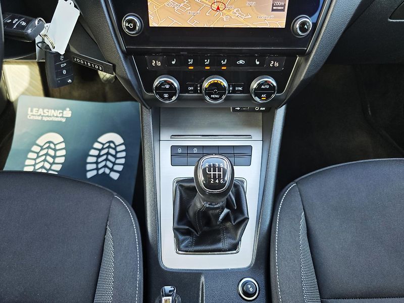 Škoda Octavia 1.4TSI ELEGANCE 100% STAV 1Maj - fotka 22 z 31