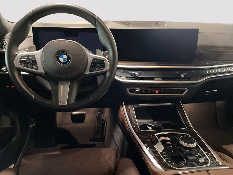 BMW X5 xDrive30d M-Sport Pro Vzduch - fotka 10 z 13