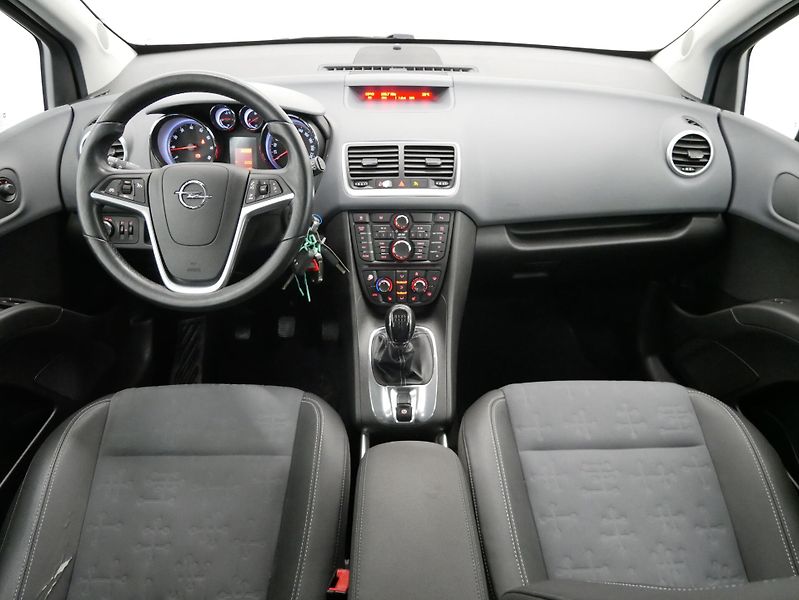 Opel Meriva - fotka 5 z 23