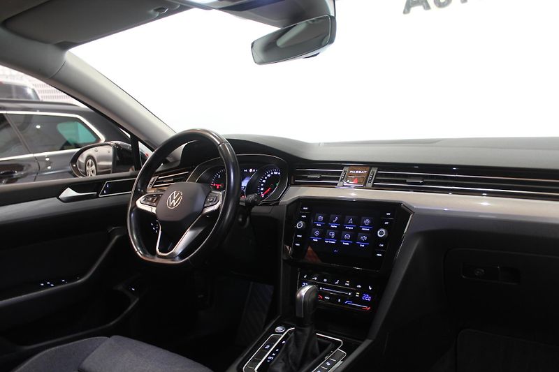 Volkswagen Passat (2023) 2.0TDI DSG Nez.Topení Model 24 - fotka 22 z 33
