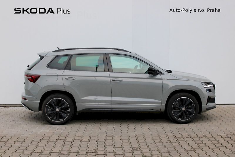 Škoda Karoq (2023) Sportline 1,5 TSI 110kW DSG - fotka 9 z 30