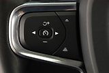 Volvo XC40 (2018) Momentum T3 - náhled 16