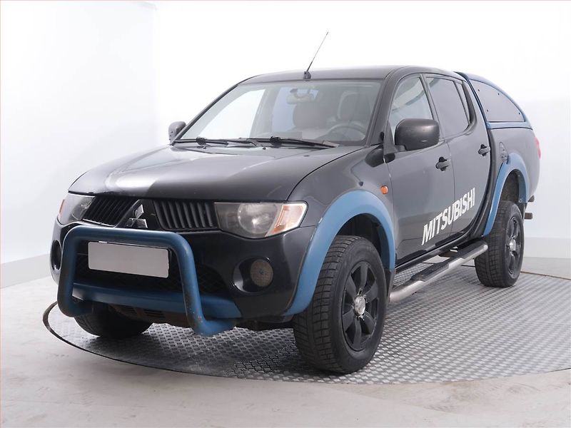 Mitsubishi L200 (2007) 2.5 DI-D, 4X4 - fotka 2 z 17