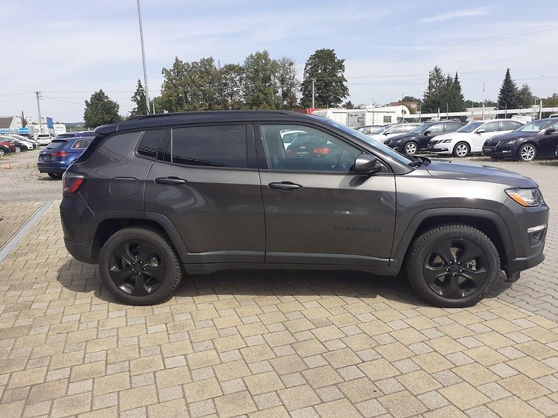 Jeep Compass (2020) 2.4 L 4X4 LATITUDE - fotka 3 z 39