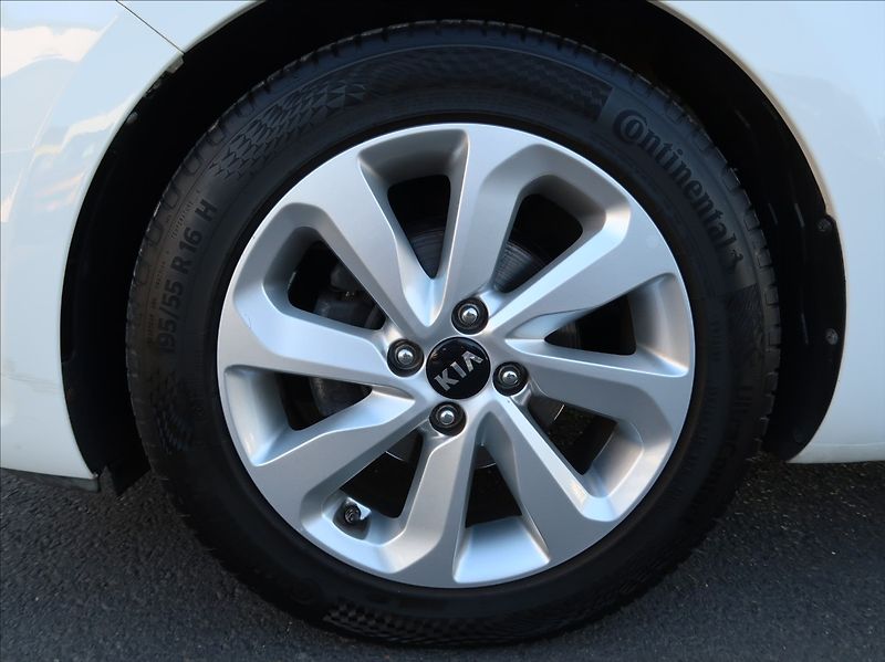 Kia Rio 1,3 CVVT,62kW,1majČR,Serv.kn. - fotka 24 z 30