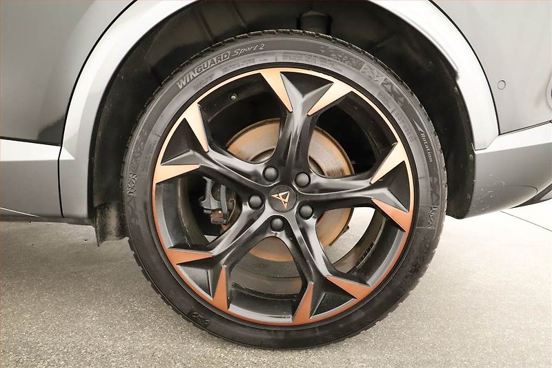 Cupra Formentor (2024) 1.4 e-Hybrid VZ - fotka 21 z 21