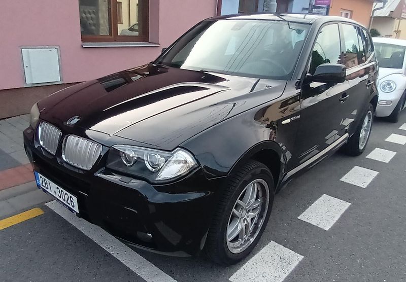 BMW X3 (2006) 3,0 SD 210kW - fotka 3 z 8