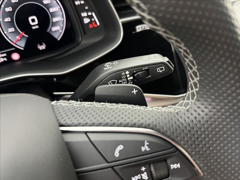 Audi Q8 3,0 S-LINE ZÁRUKA HUD B&O TZ - fotka 14 z 52
