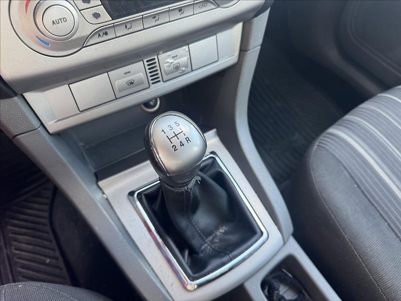 Ford Focus 1,8 tdci - fotka 12 z 15