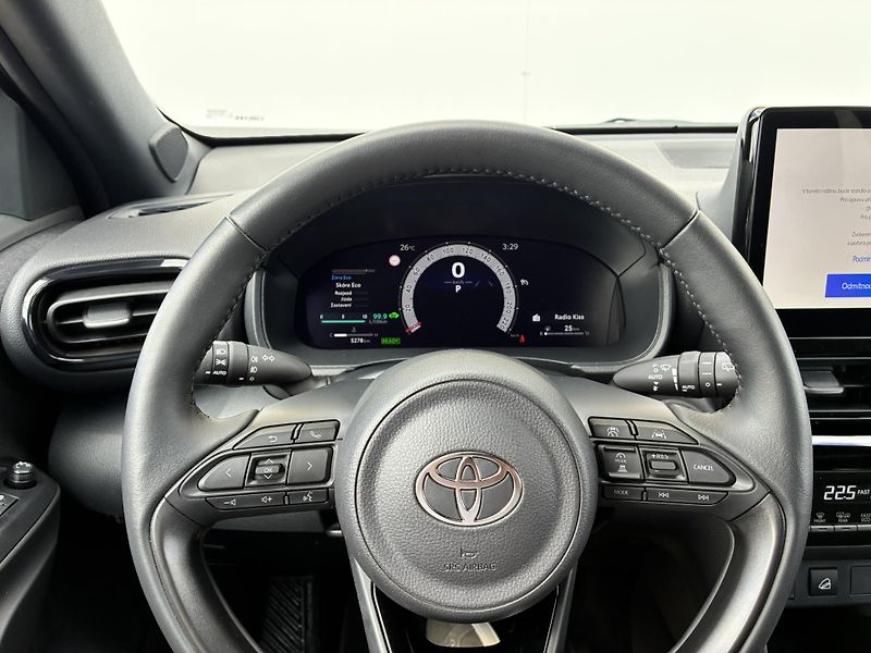 Toyota Yaris Cross 1.5 HSD 130k e-CVT AWD Executi - fotka 14 z 22