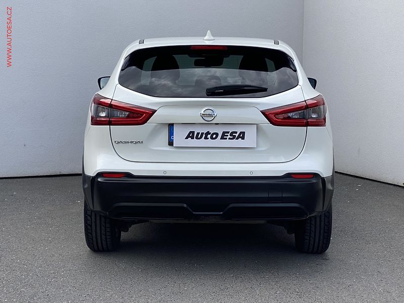Nissan Qashqai (2018) 1.2TCe, ČR, Klima - fotka 5 z 19