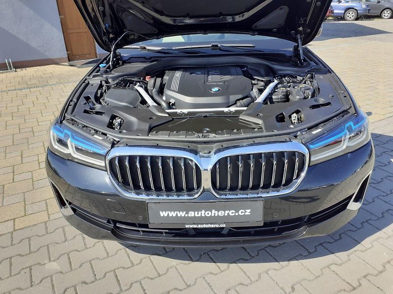 BMW Řada 5 (2020) 540 i xDrive ČR DPH - fotka 30 z 41