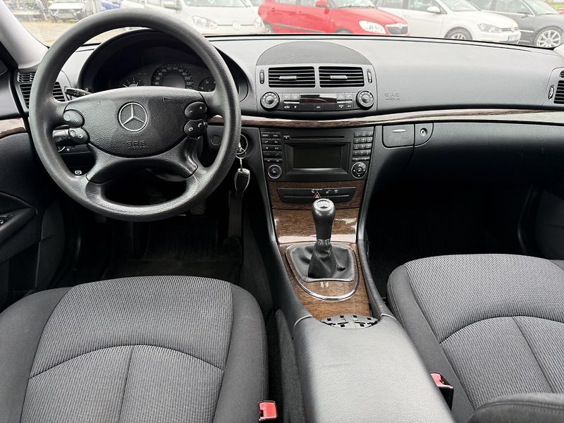 Mercedes-Benz Třídy E E 220CDi Manuál - fotka 11 z 17