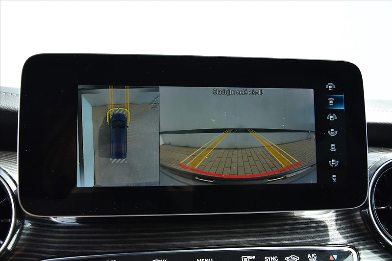 Mercedes-Benz Třídy V 300d 4MATIC AMG LONG AVANTGARD - fotka 24 z 32