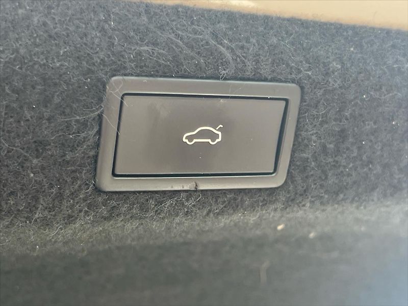 Škoda Octavia 2,0 TDi 110 kW STYLE  IV. - fotka 24 z 29