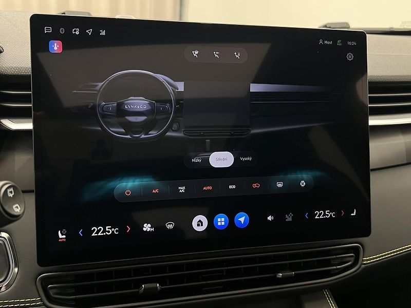 Lynk & Co 01 (2026) MORE PHEV AUT CZ 1.maj - fotka 37 z 55