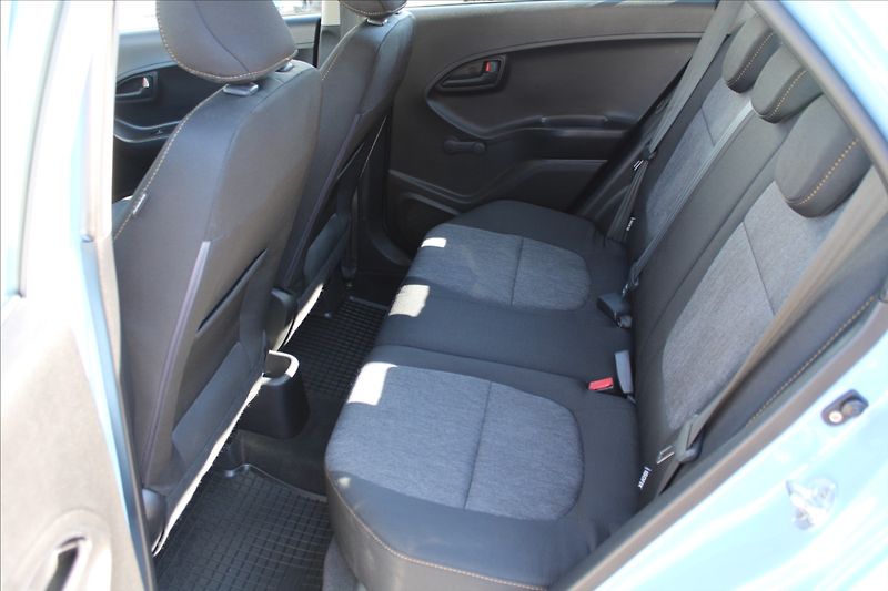 Kia Picanto 1,0 i  NOVÉ V ČR,20.824.KM - fotka 21 z 23