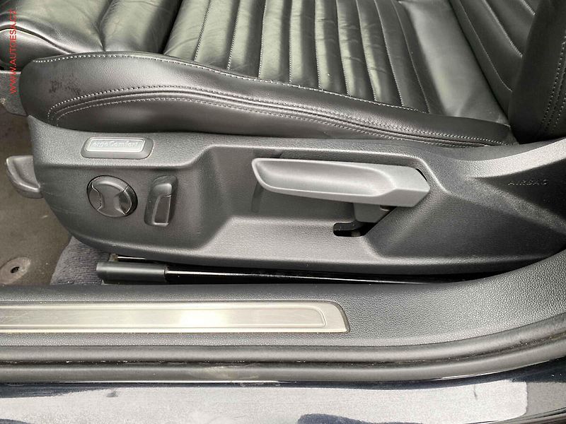 Volkswagen Passat (2014) 2.0 TDI 4Motion, ČR - fotka 14 z 19