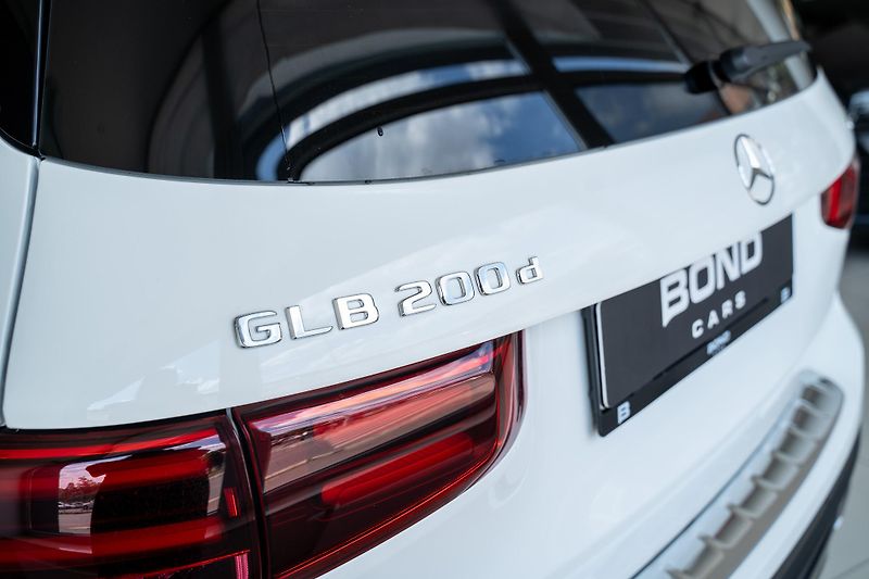 Mercedes-Benz GLB (2025) 200 d 4M/AMG/ESP/MULTIBEAM/TOP - fotka 6 z 19