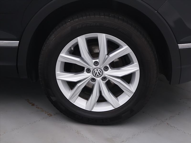 Volkswagen Tiguan 2.0 TDI 110kW 4MOT Highline DP - fotka 24 z 31