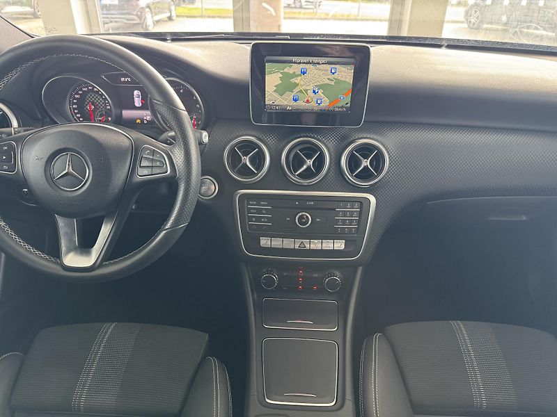 Mercedes-Benz Třídy A (2018) A180d NAVIGACE LED KAMERA - fotka 20 z 27