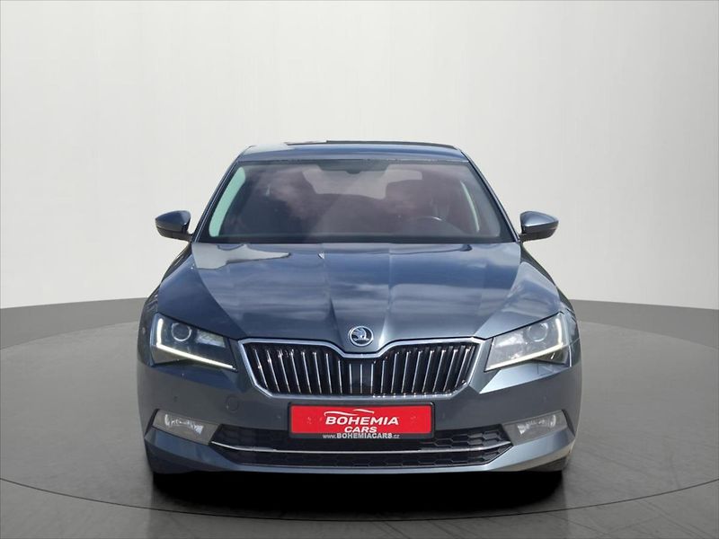 Škoda Superb 2,0 TDi 140 KW DSG STYLE ČR - fotka 2 z 25