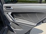Volkswagen Tiguan 2.0 TSI DSG 4MOTION R-LINE 140 - náhled 27