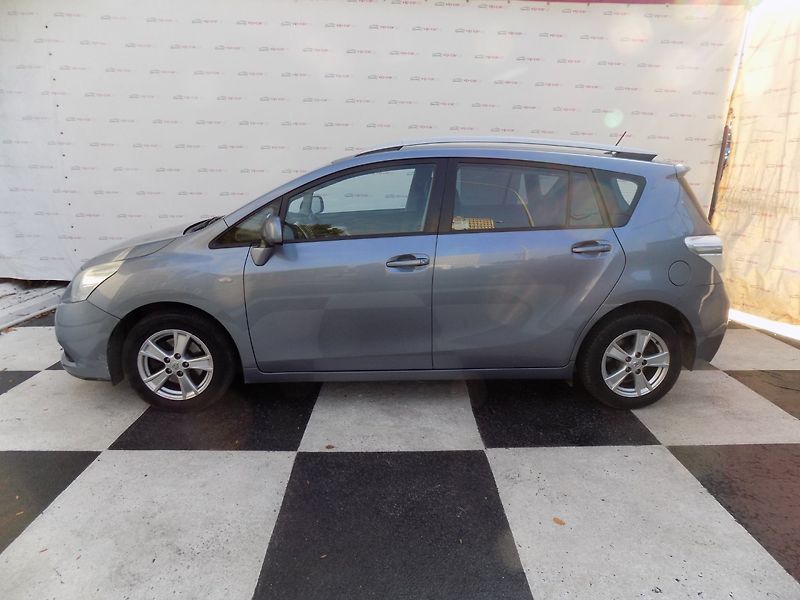 Toyota Verso (2013) 2.0 D-4D/1.Maj.ČR/keyless-go/ - fotka 2 z 47