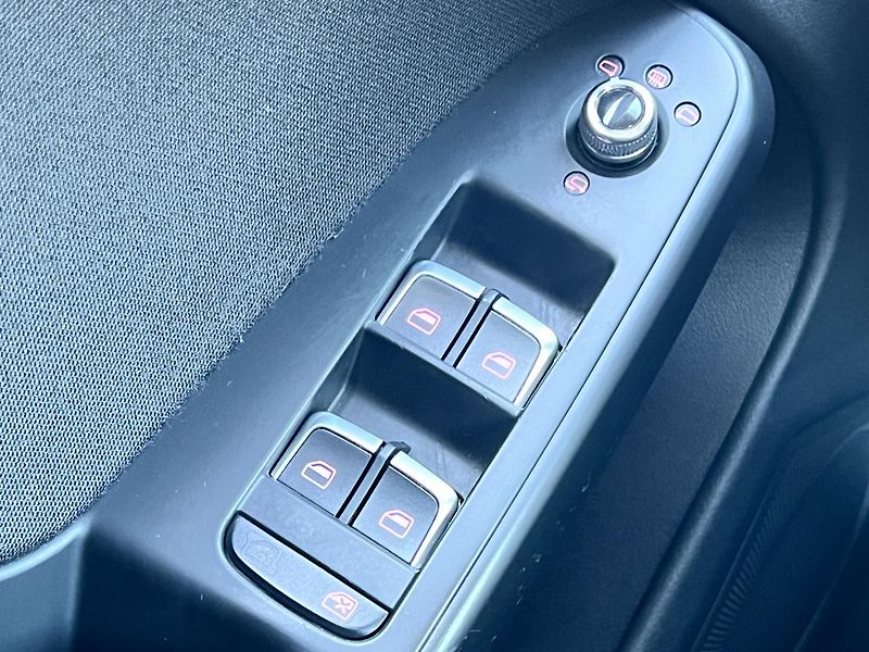 Audi A4 Allroad 2.0TDi QUATTRO AUTOMAT ALU - fotka 12 z 44