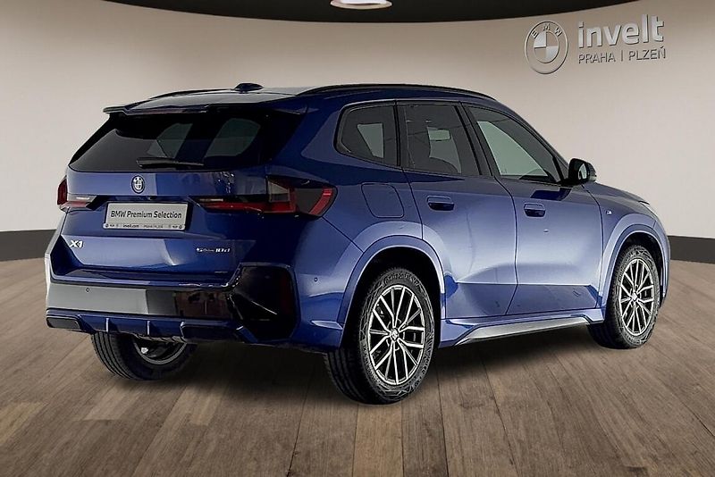BMW X1 sDrive18d - fotka 3 z 13