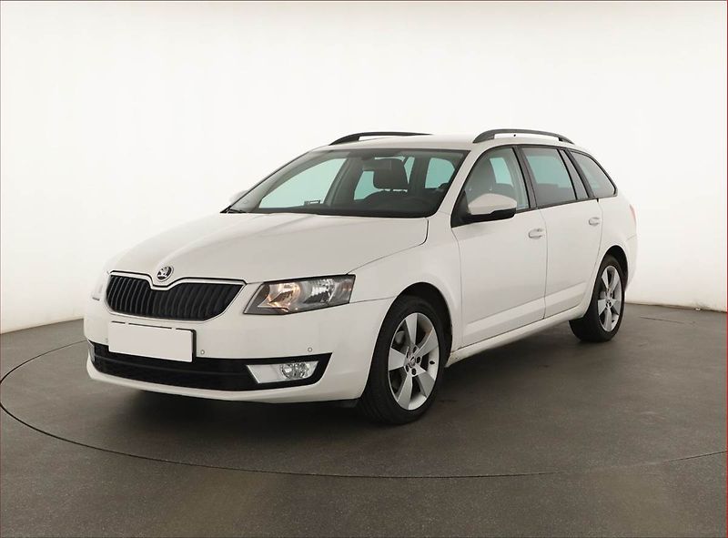 Škoda Octavia (2013) 1.6 TDI, Navi, Tempomat - fotka 2 z 17