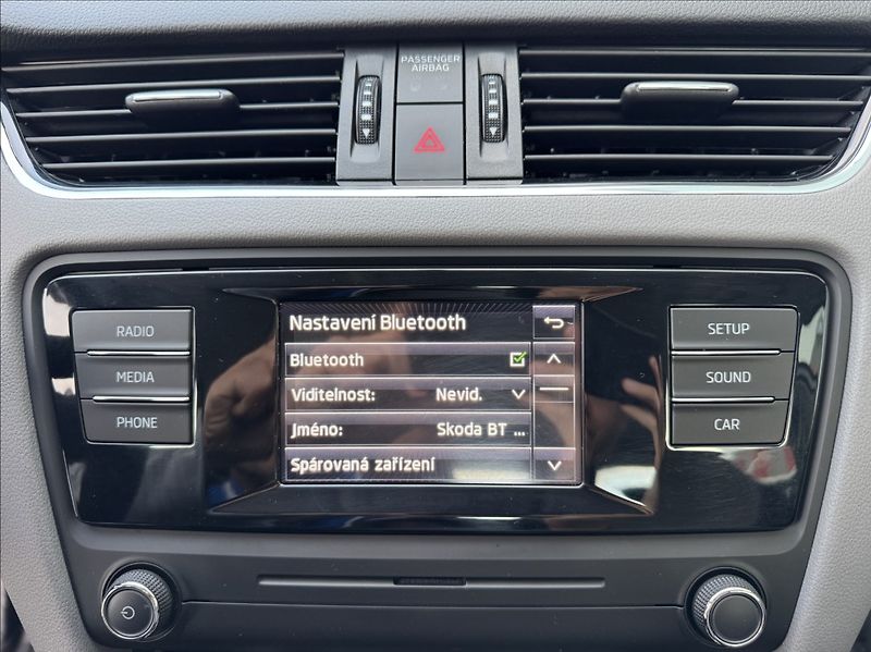 Škoda Octavia 1,6 TDI 81kW 2.maj. původ ČR - fotka 38 z 50