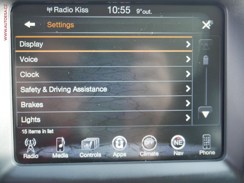 Jeep Cherokee (2014) 2.0 CRD 4x4, ČR, Longitude - fotka 13 z 25