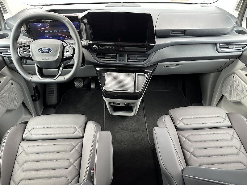 Ford Tourneo Custom - fotka 42 z 51
