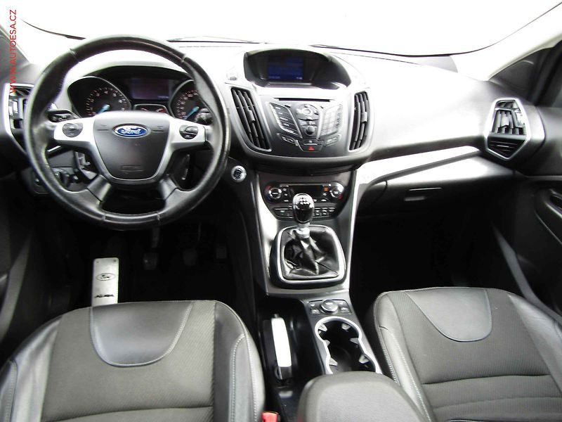 Ford Kuga (2015) 1.5 EB, Navi, xenon - fotka 8 z 22