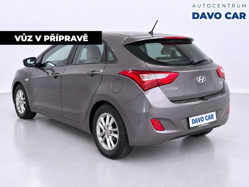 Hyundai i30 1,4 i 73kW CVVT Trikolor CZ - fotka 2 z 12