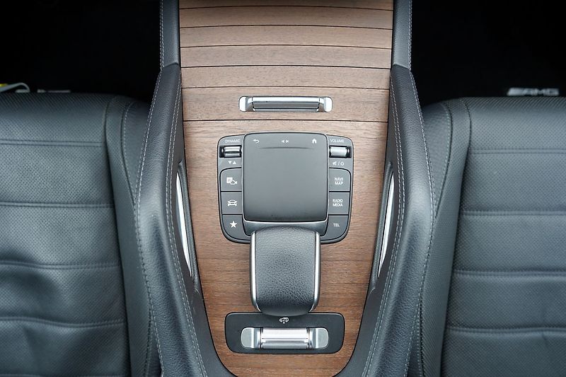 Mercedes-Benz GLS 400d 4Matic/AMG/ČR - fotka 39 z 51