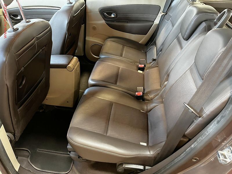 Renault Grand Scénic (2009) 2.0 dCi 7míst, ČR, AT, xenon - fotka 10 z 19