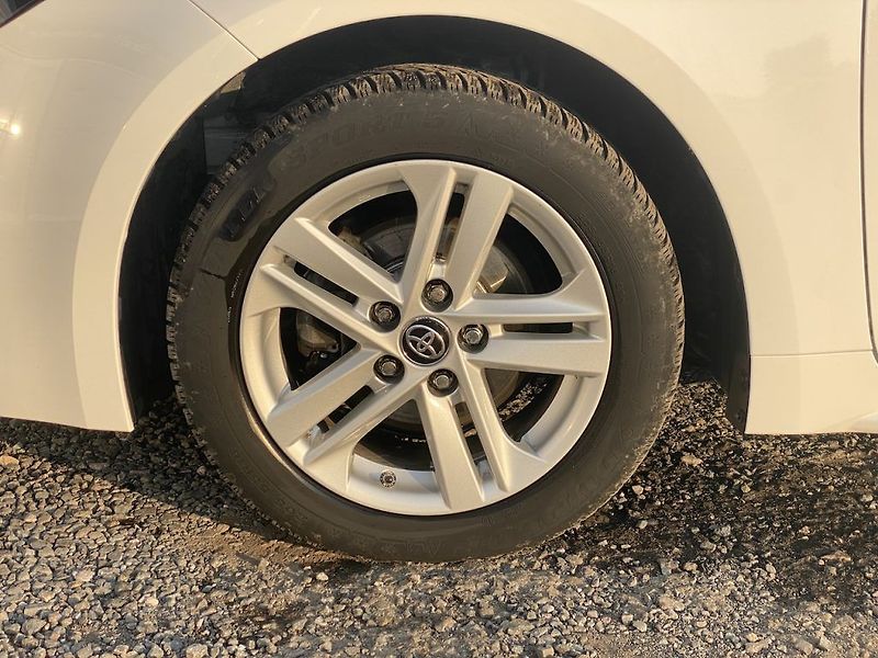 Toyota Corolla 1.2iT, ČR-1m, Active, DPH - fotka 10 z 18