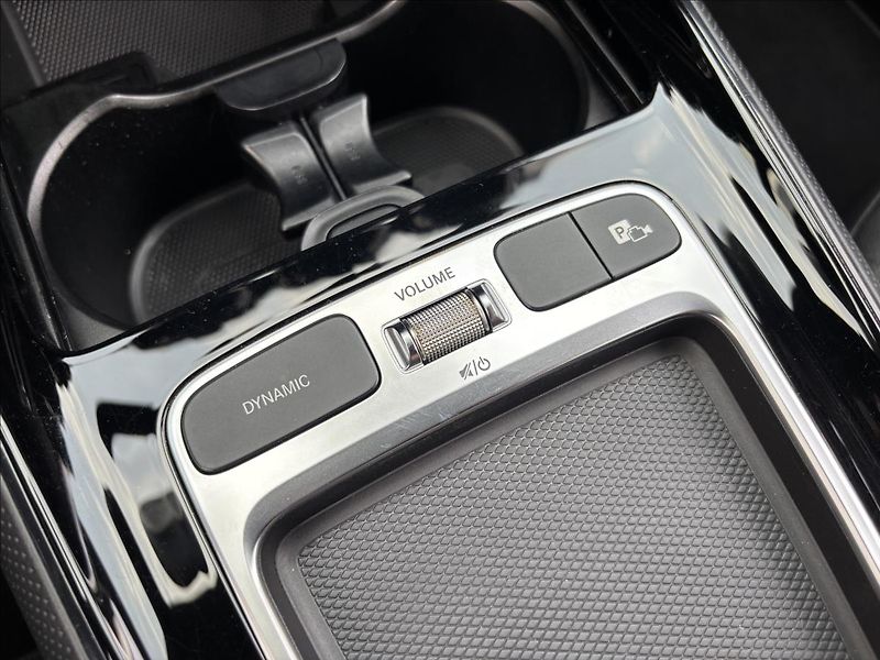 Mercedes-Benz GLB 2,0 200d 110kW 4Matic DCT - fotka 44 z 52