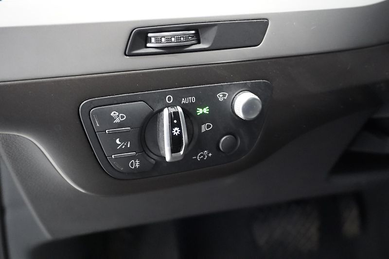 Audi Q7 3.0 TDI QUATTRO AUTOMAT - fotka 21 z 33