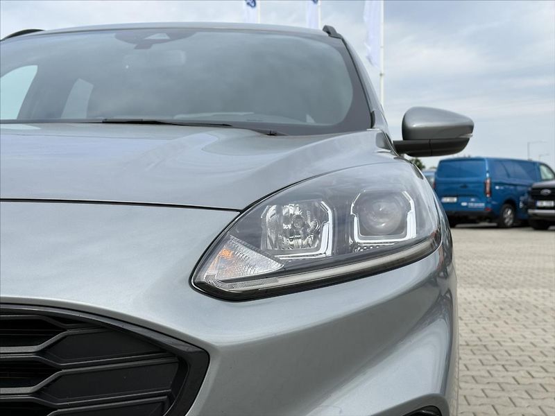 Ford Kuga 2,5 HEV ST-Line AWD AUT - fotka 9 z 30